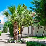 Armonia Village & 5*