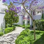 Resort Armonia Village & Akyarlar