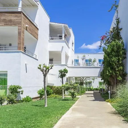 Θέρετρο Armonia Village &