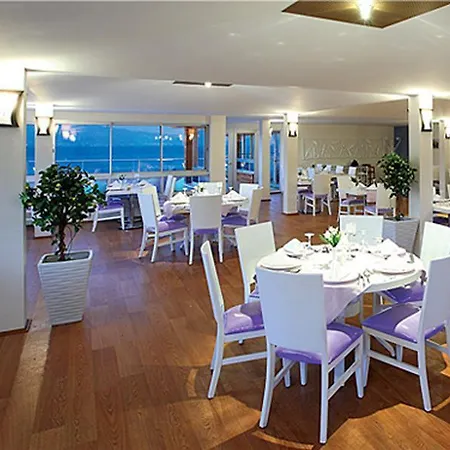 Ośrodek wypoczynkowy Armonia Village & 5*