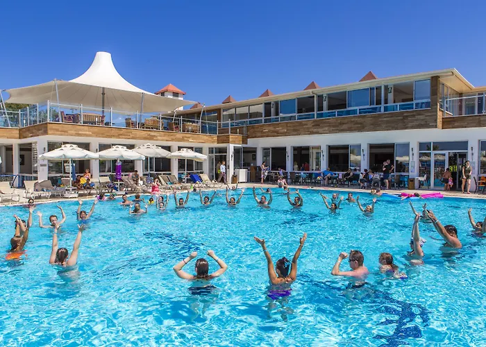 Armonia Village & 5* أكيارلار