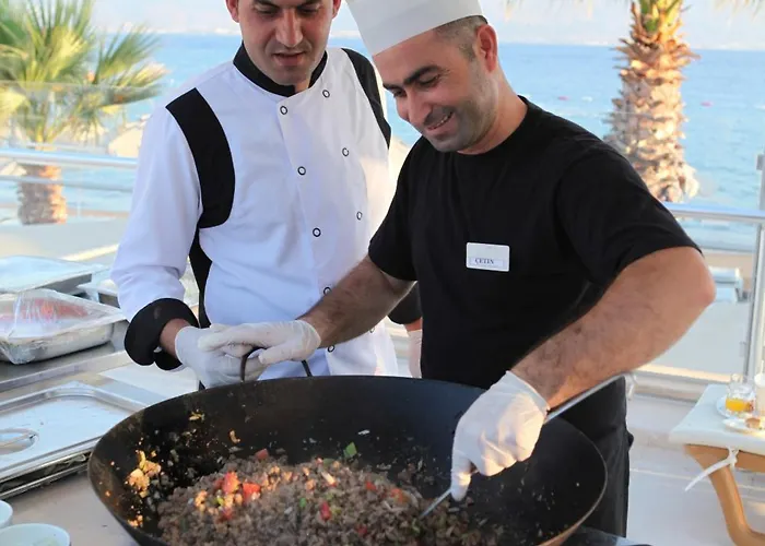 Armonia Village & 5*