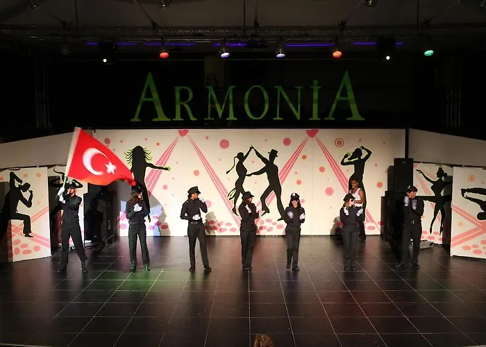 Armonia Village & 5* أكيارلار