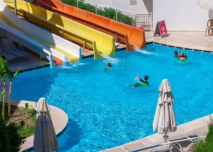 منتجع Armonia Village &