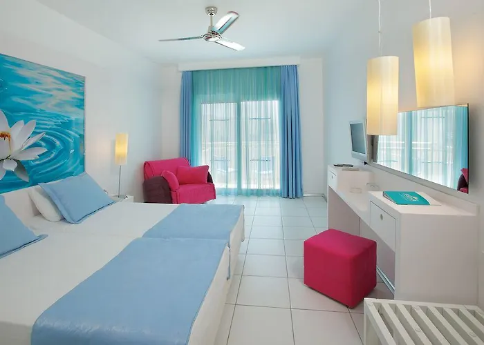 Armonia Village & 5*