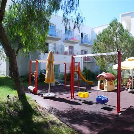 Üdülőközpont Armonia Village &